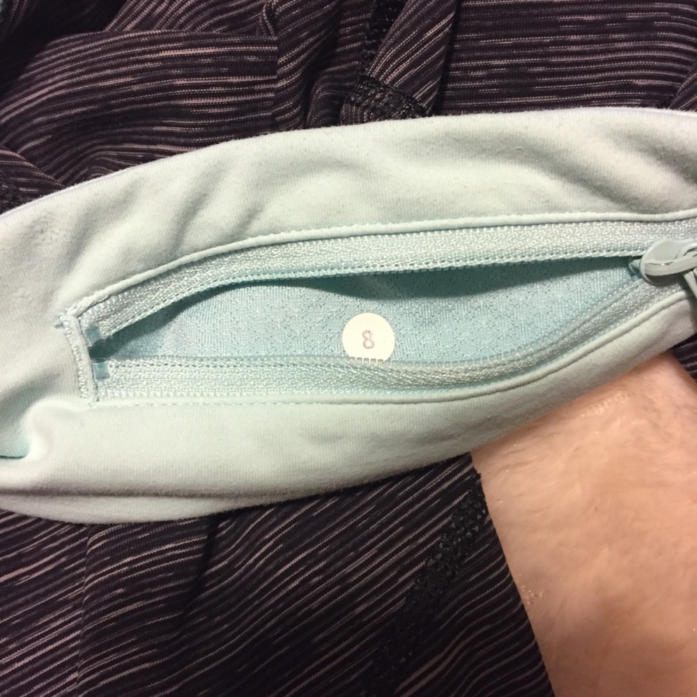 Lululemon Crop Capri Leggings - Picture 3 of 4